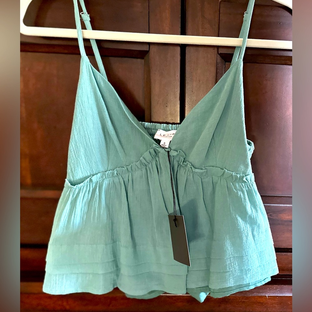 LeLis top, NWT